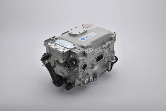 신소재 SiC 파워 컨트롤 유닛(PCU) <한국도요타 제공>